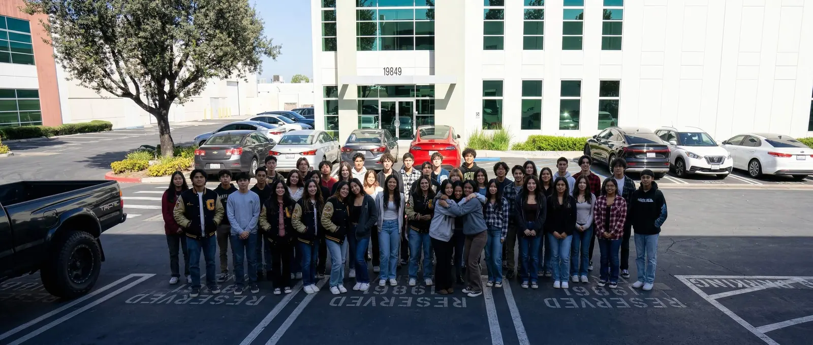 Launch Valley Tutoring students and tutors in Northridge